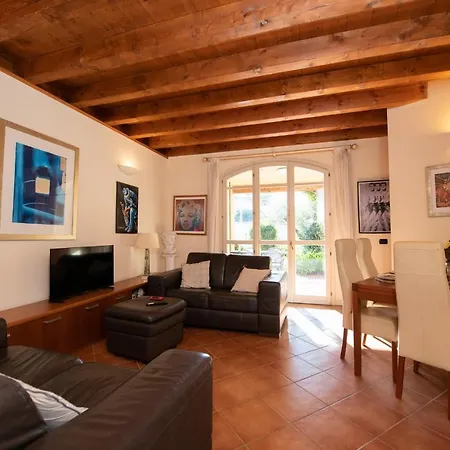 Borgo Del Torchio - App. 5h * Manerba del Garda