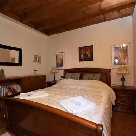 Borgo Del Torchio - App. 5h Apartment Manerba del Garda